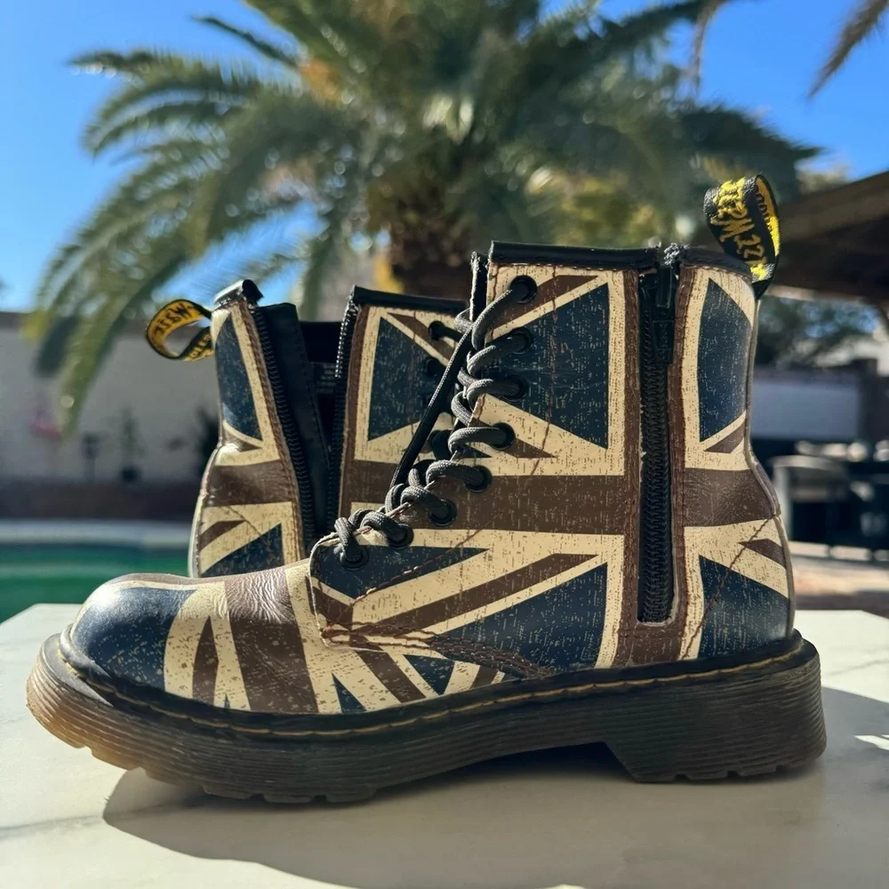 Dr Martens Kids Delaney Classic Union Jack Softy T Boot Size 1